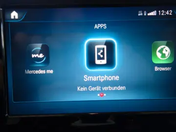 GLA 180 d Aut.8G-DCT NAVI LEDER Kamera 1.Hand!