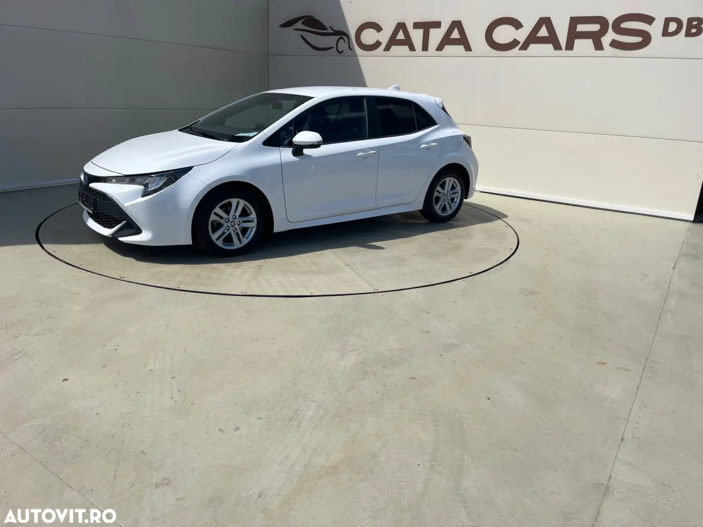 Toyota Corolla 1.8 HSD Business