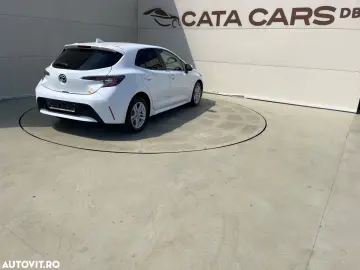 Toyota Corolla 1.8 HSD Business