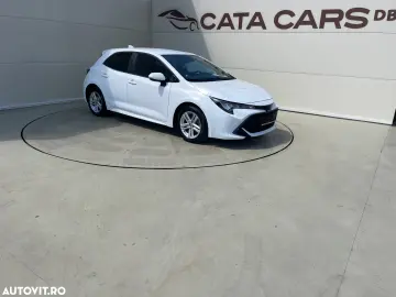 Toyota Corolla 1.8 HSD Business