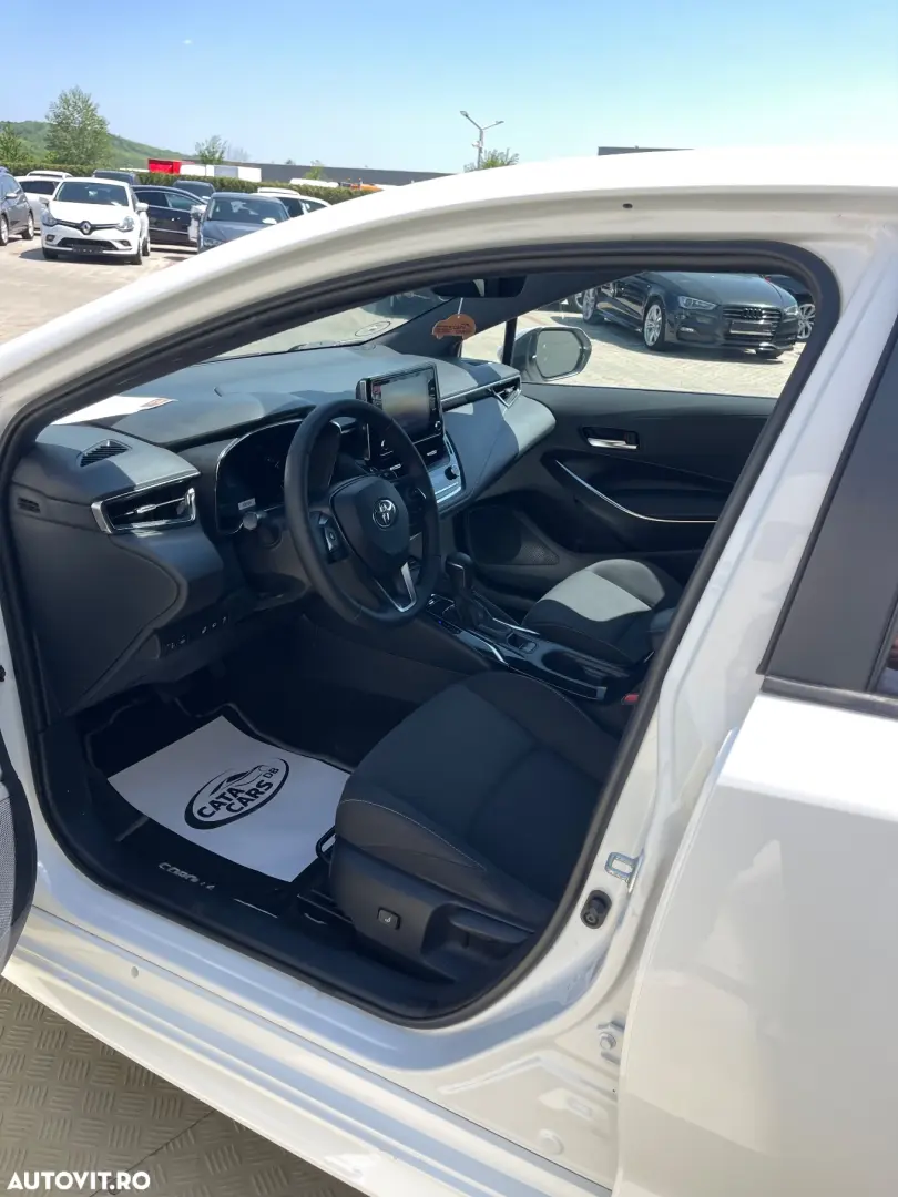 Toyota Corolla 1.8 HSD Business