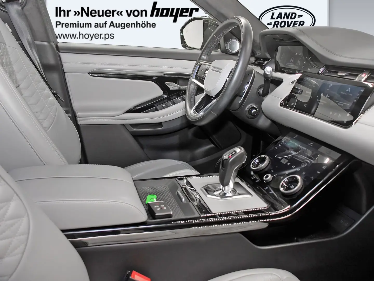 Range Rover Evoque P300e Autobiography Hybrid Pa