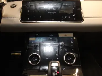 Range Rover Evoque P300e Autobiography Hybrid Pa