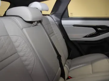 Range Rover Evoque P300e Autobiography Hybrid Pa