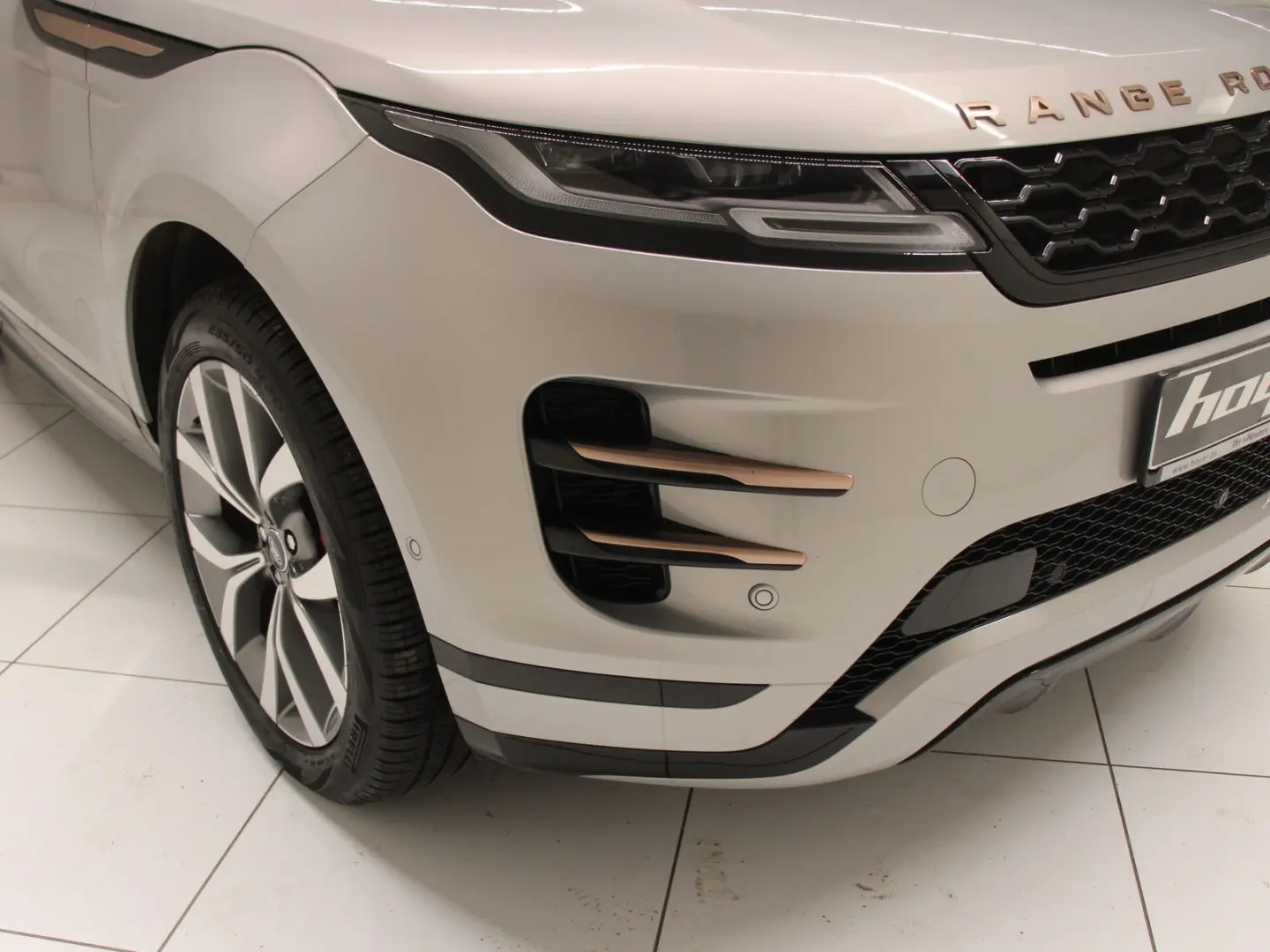 Range Rover Evoque P300e Autobiography Hybrid Pa