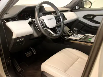 Range Rover Evoque P300e Autobiography Hybrid Pa