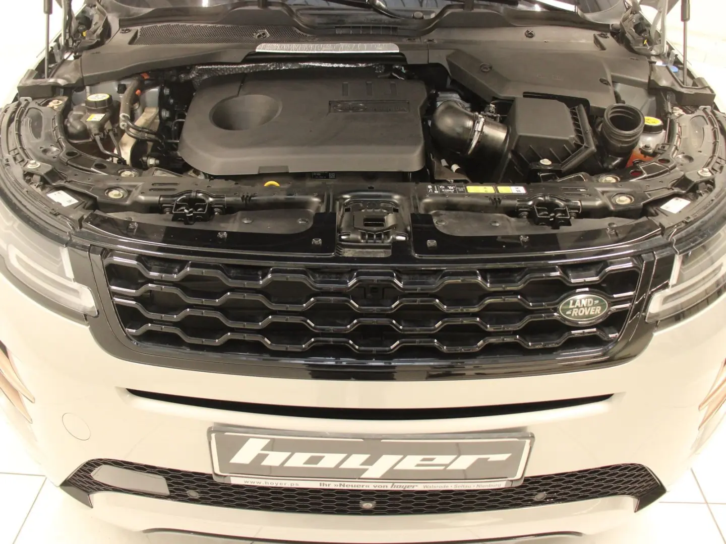 Range Rover Evoque P300e Autobiography Hybrid Pa