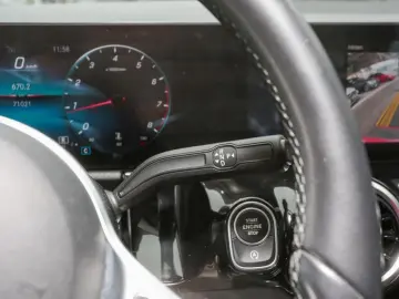 GLA 200 Progressive MBUXNavi Kamera Easy-Pack