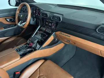 Urus S 3D-B&O Pano Style-Paket 23' 360  AHK