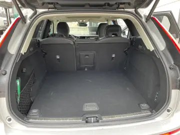 XC60 B5 Benzin AWD Ultimate Dark SHD AHK ALA