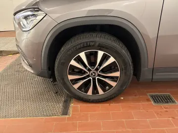 GLA 180 d Style Key Lane Navi RKam AUT Klima PDC