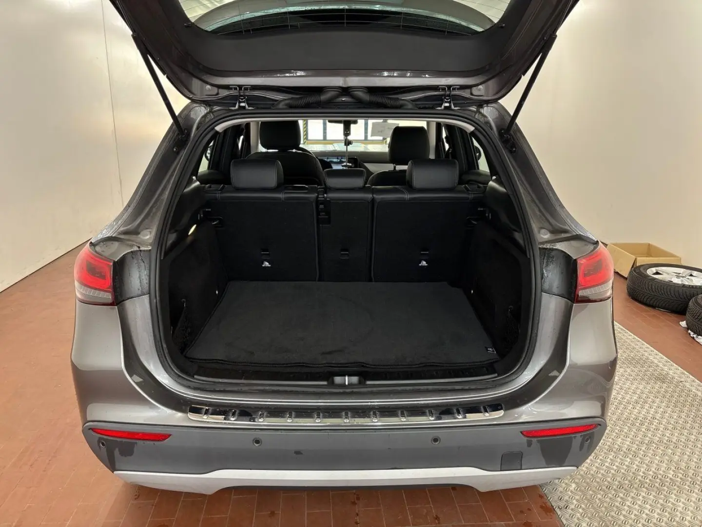 GLA 180 d Style Key Lane Navi RKam AUT Klima PDC