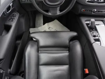 XC90 Inscription Recharge AWD 7-Sitze 21Zoll AHK