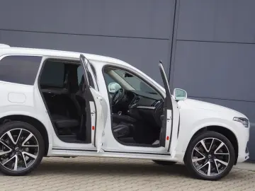 XC90 Inscription Recharge AWD 7-Sitze 21Zoll AHK