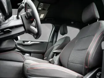 Kuga ST-Line AUT KAM ACC LED AHK