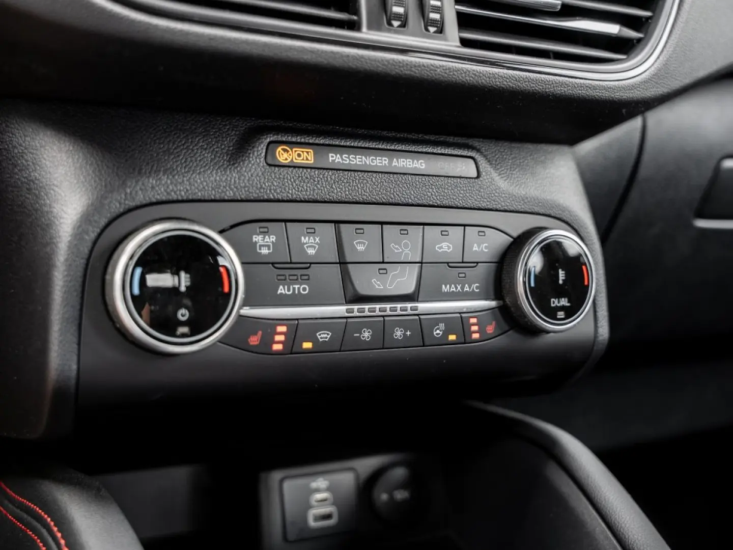 Kuga ST-Line AUT KAM ACC LED AHK