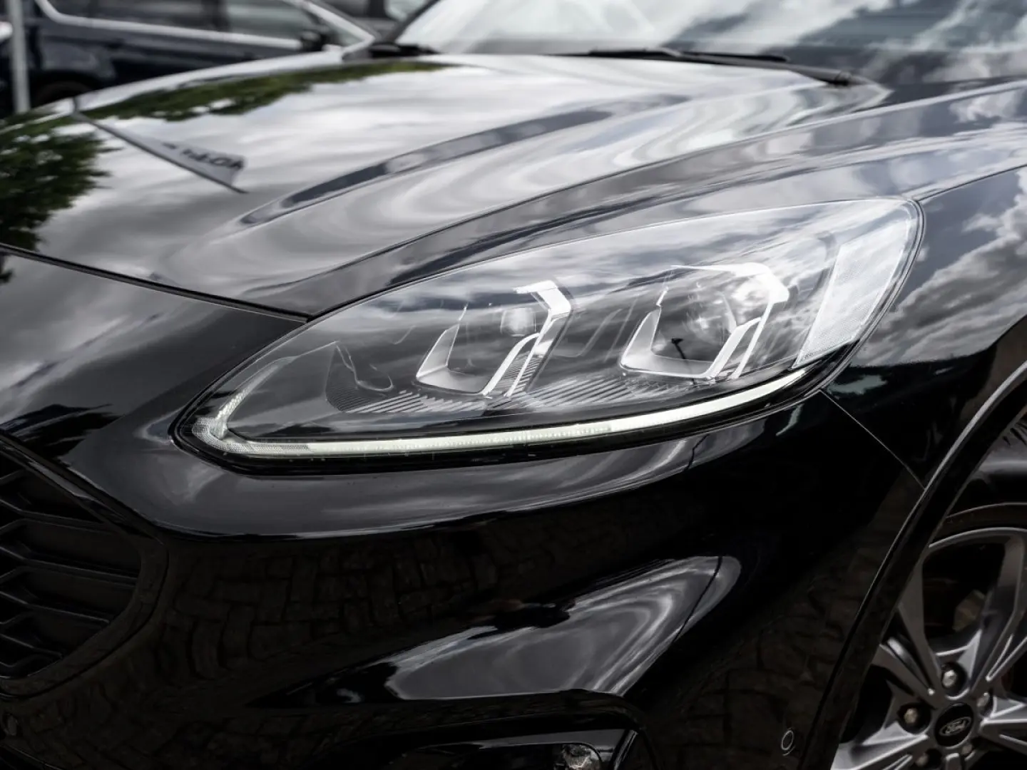 Kuga ST-Line AUT KAM ACC LED AHK