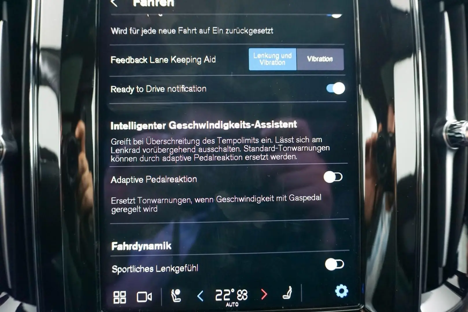 XC60 Plus Black Edition AWD Pano ACC 360K 21