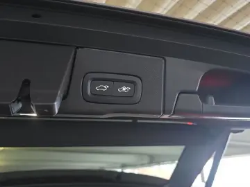 XC60 B5 D AWD Ultimate Dark