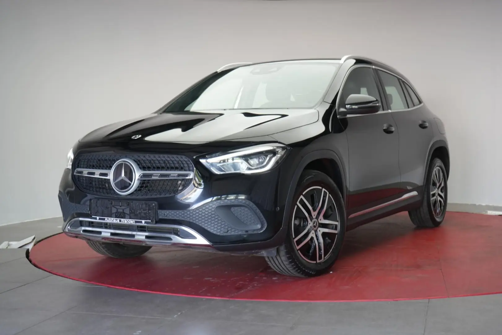 GLA 200 d 8G-DCT Progressive Navi Distronic Kame