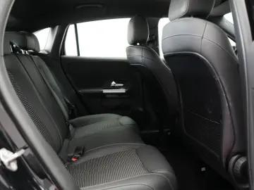 GLA 200 d 8G-DCT Progressive Navi Distronic Kame