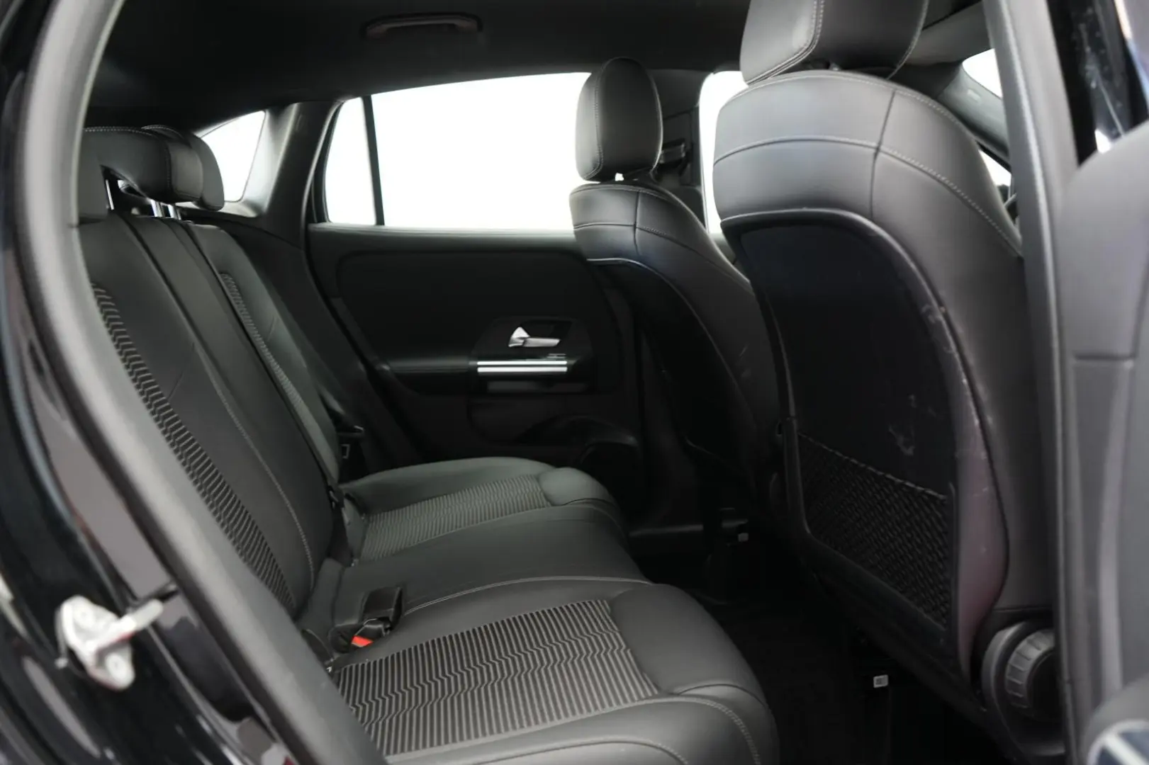 GLA 200 d 8G-DCT Progressive Navi Distronic Kame