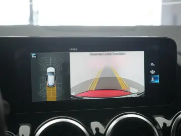 GLA 200 d 8G-DCT Progressive Navi Distronic Kame