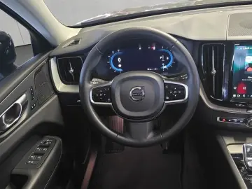 XC60 B5 B AWD Plus Dark