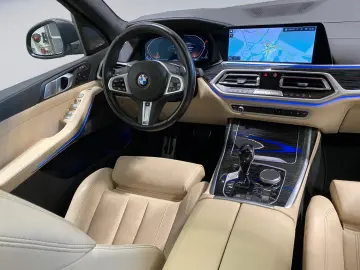 X7 xDrive 40i M Sport  BMW GESTIK  DISPLAY KEY