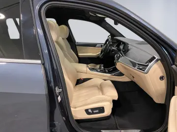 X7 xDrive 40i M Sport  BMW GESTIK  DISPLAY KEY