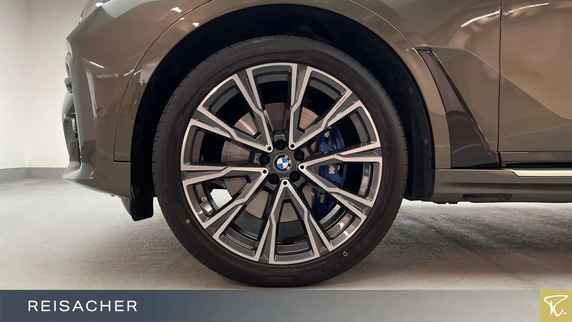 X7 xDrive40i M-Sport SkyLou AHK DAPro Fond-Enter