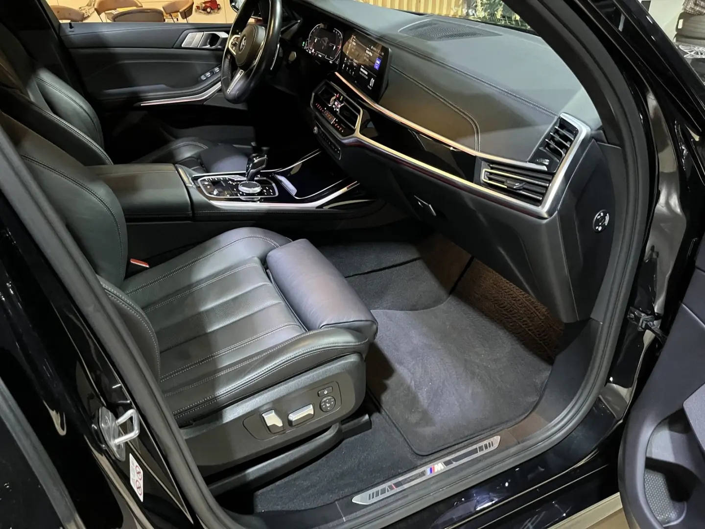 X7 AHK M Sport Pano Laser 7-Sitzer HUD 22LM