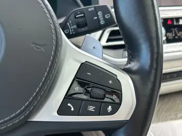 X7 M50 i Sky Lounge  Bowers & Wilkins