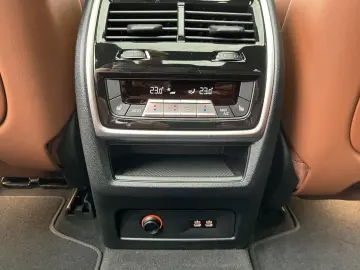 X7 xDrive40i M-Sport AHK Iconic Glow 360