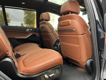 X7 xDrive40i M-Sport AHK Iconic Glow 360