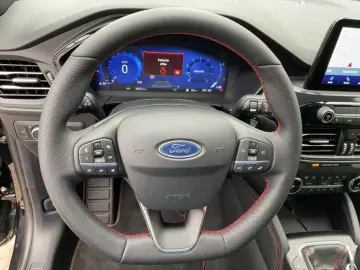 Kuga ST-Line X   ACC   PANO   AHK   KAMERA