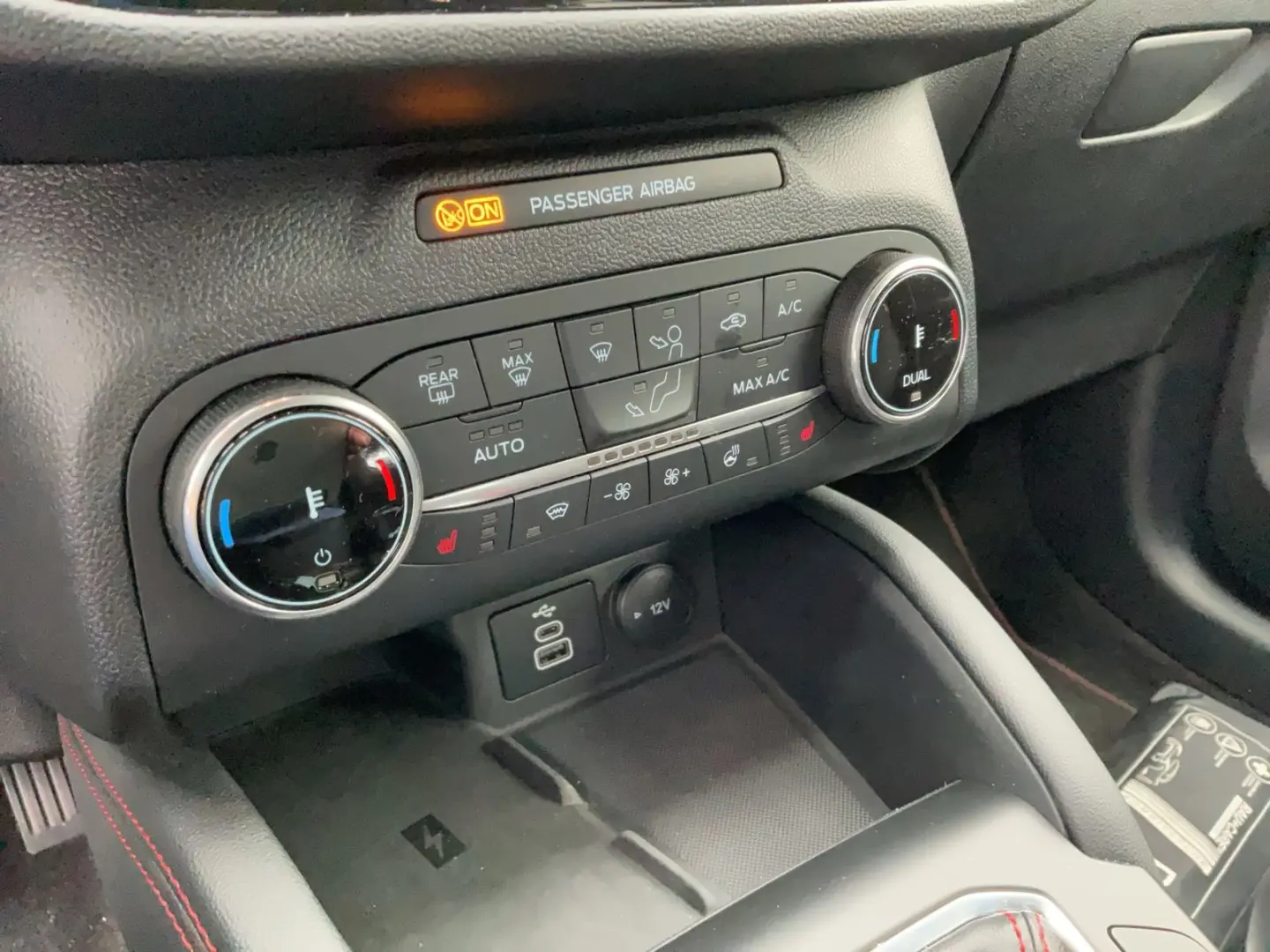 Kuga ST-Line X   ACC   PANO   AHK   KAMERA