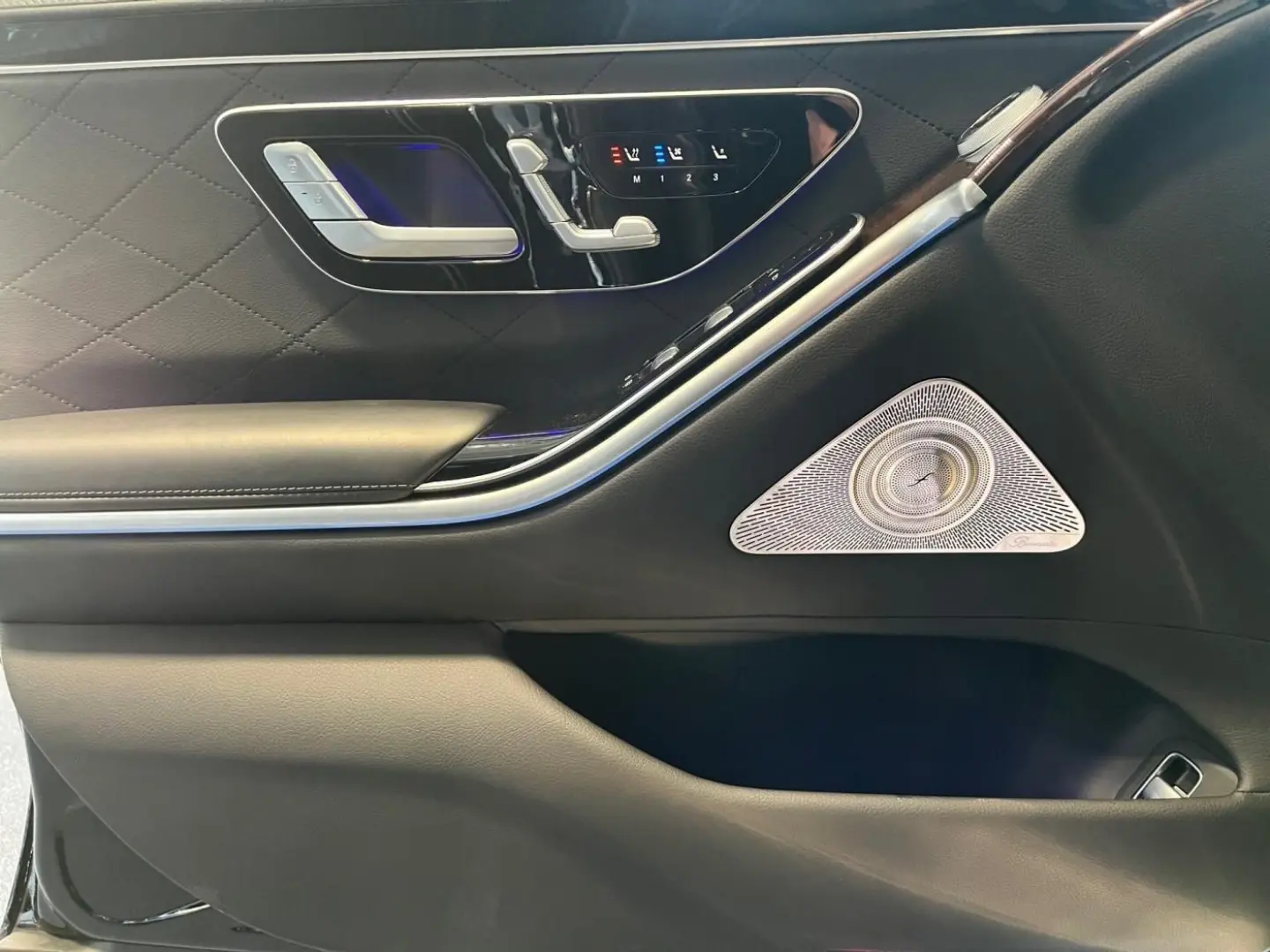 S 350 d 4M L AMG Pano Memory Burm-3D Sitzklima