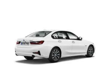 320e Lim. HYBRID LED NAVI KAMERA PDC SHZ 17