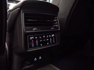 Audi SQ7 4.0 TFSI V8 Quattro Tiptronic