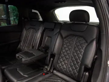 Audi SQ7 4.0 TFSI V8 Quattro Tiptronic