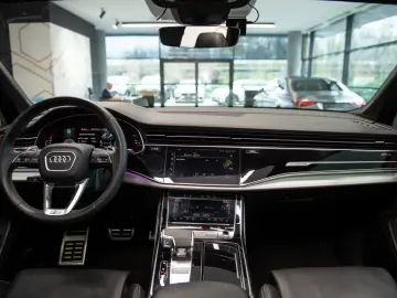 Audi SQ7 4.0 TFSI V8 Quattro Tiptronic