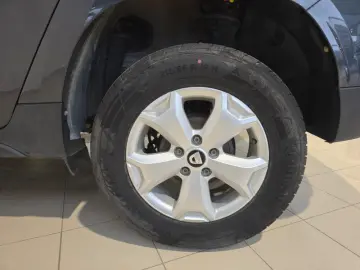 DACIA DUSTER 1.5 Blue dCi 115CP Avantaj 4WD