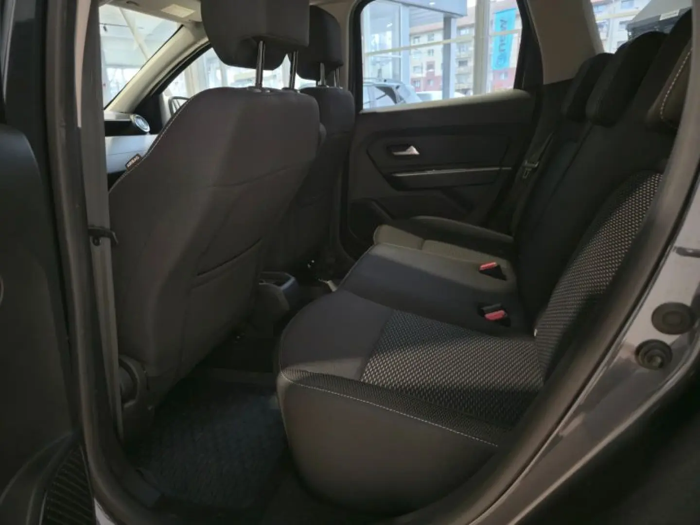 DACIA DUSTER 1.5 Blue dCi 115CP Avantaj 4WD