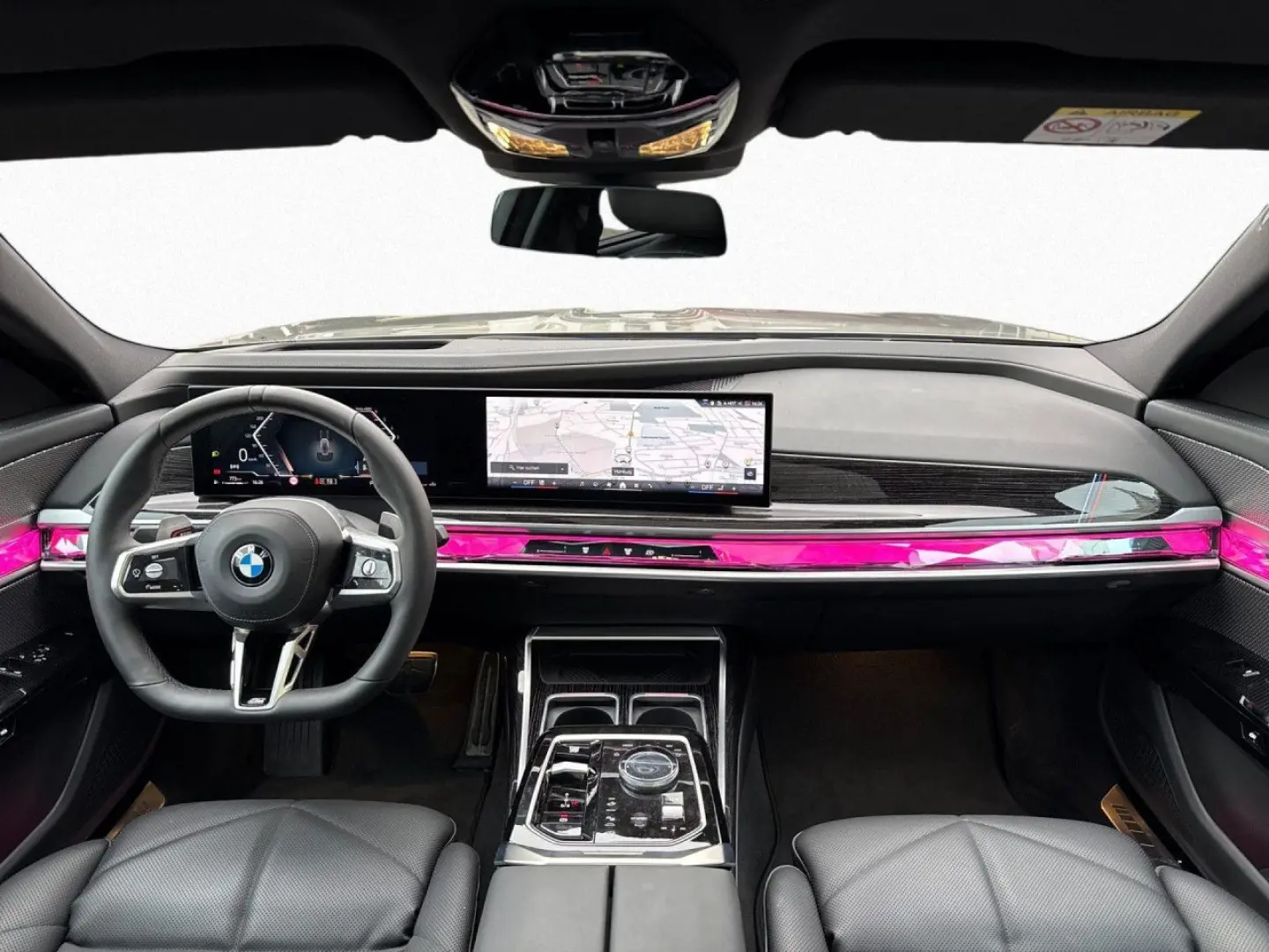 740d xDrive M SPORT SkyL Sthz AHK Autobahn B&W