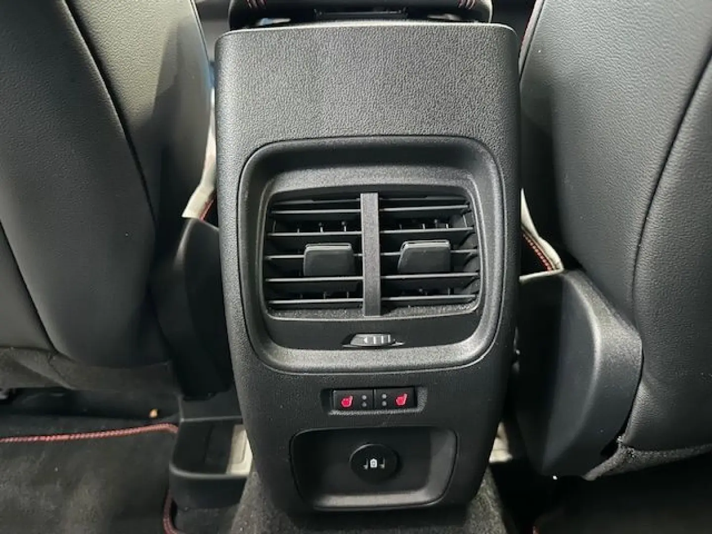 Kuga ST-Line X Panorama LED Head-Up Elektr. Sitz