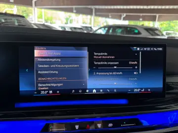 740 d xDrive M Sport Paket TV SkyLounge Kristall