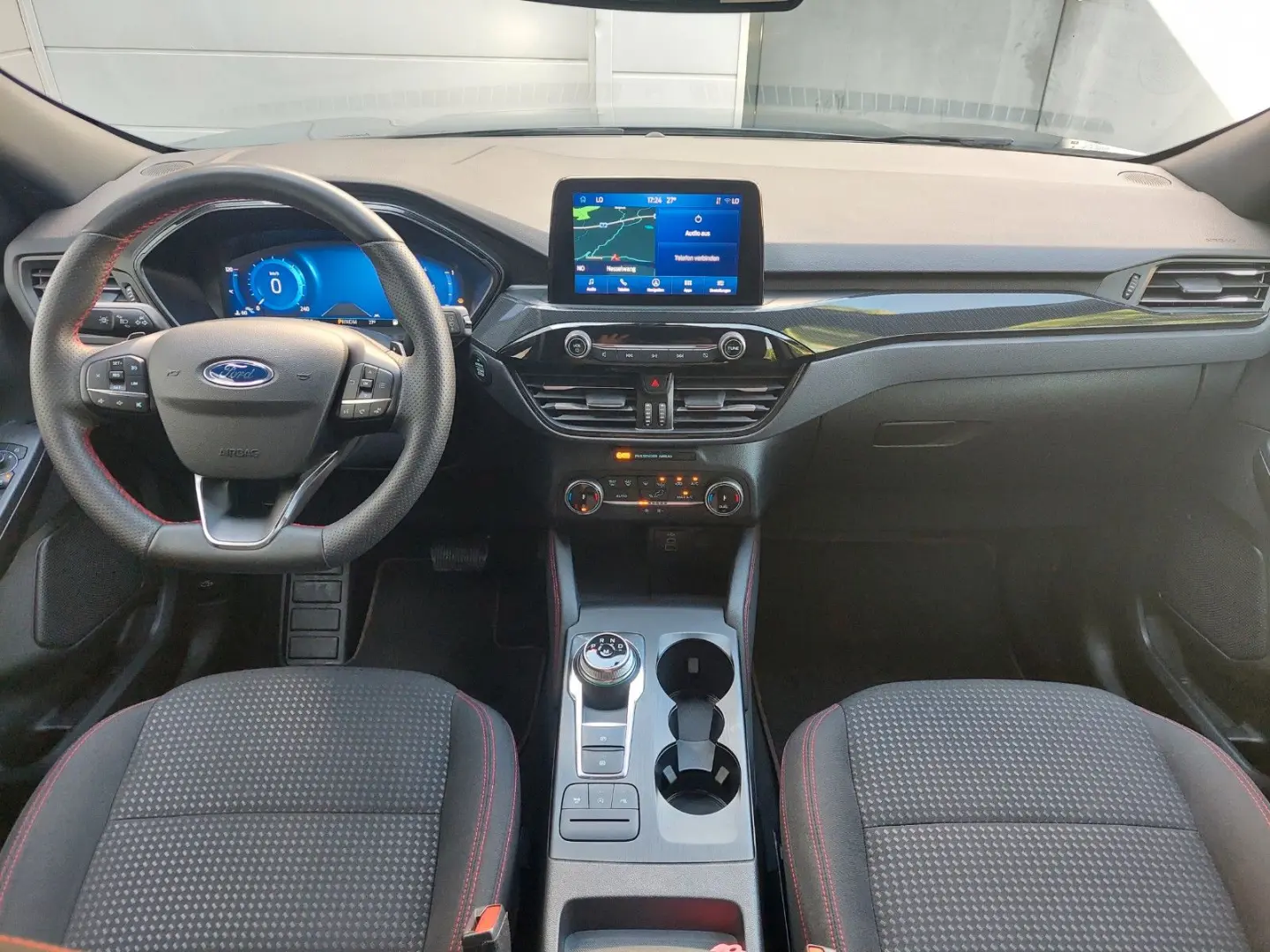 Kuga 2.0 EcoBlue ST-LINE  NAVI LANE DC LED