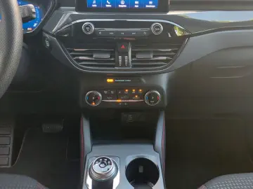 Kuga 2.0 EcoBlue ST-LINE  NAVI LANE DC LED