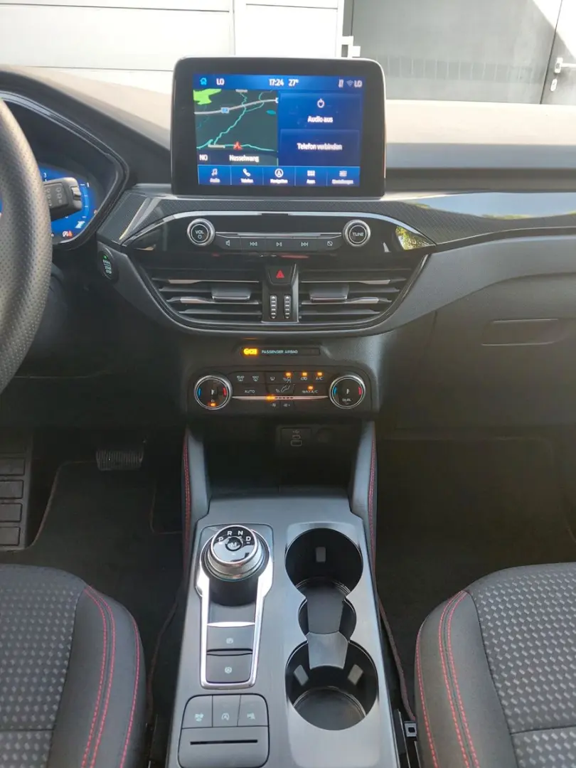 Kuga 2.0 EcoBlue ST-LINE  NAVI LANE DC LED